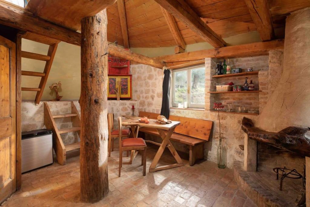 Вілла Margaritis'S Treehouse Paramonas  Екстер'єр фото